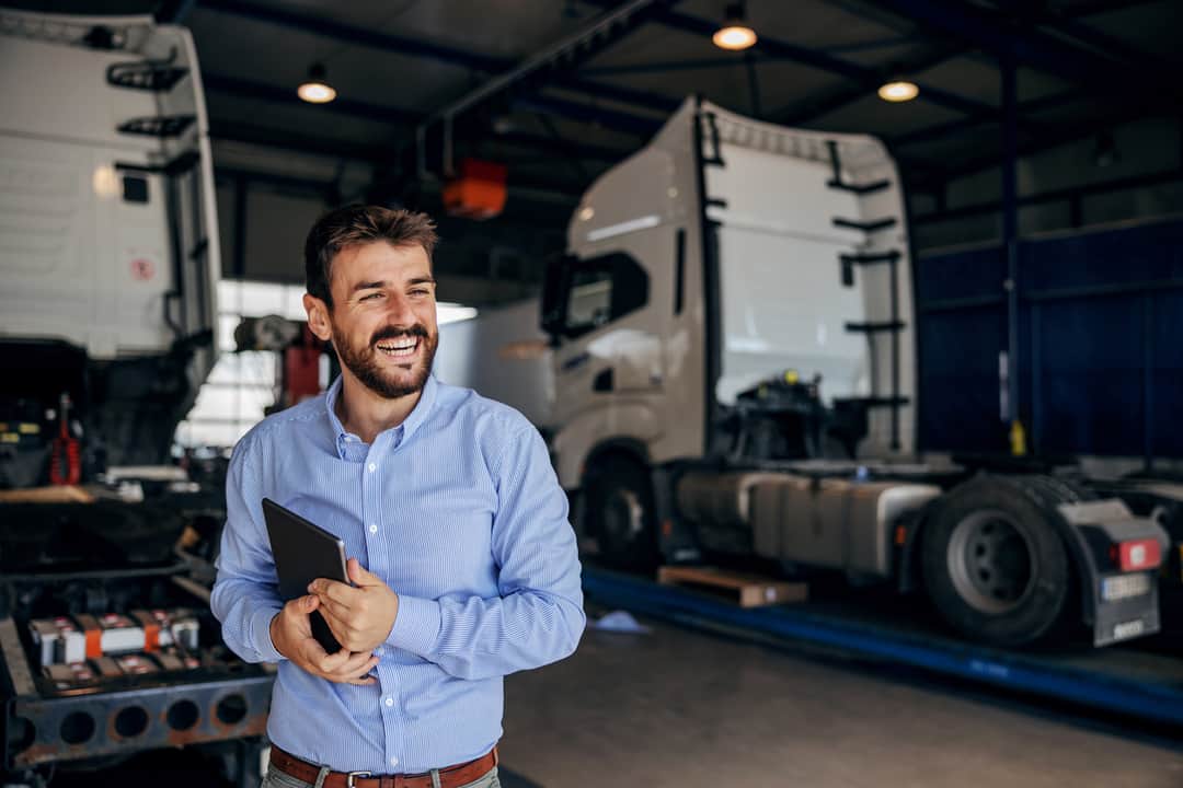 How to pay for business equipment on your credit card and earn reward points